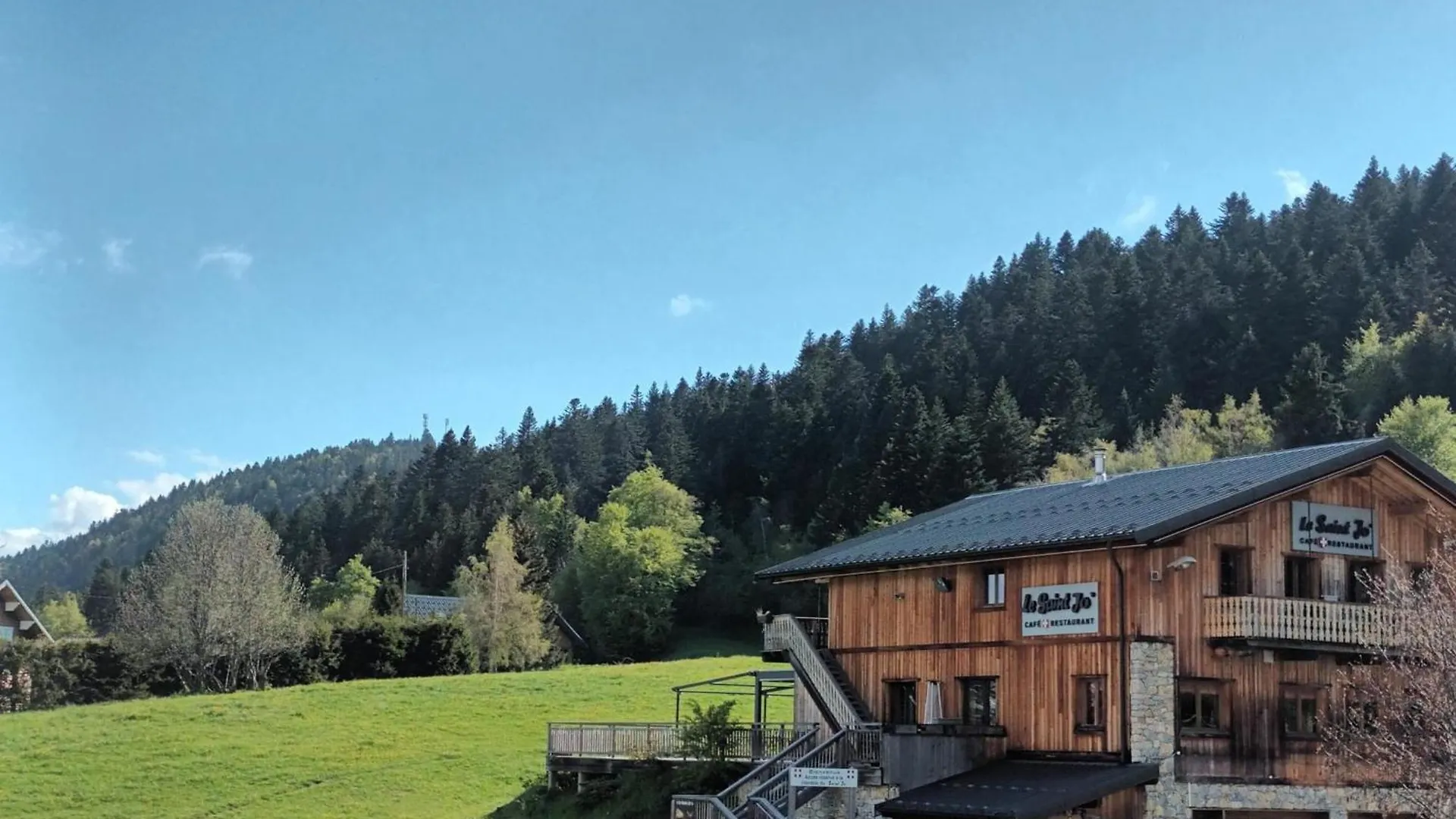Spacieux Appartement Au Pied Des Pistes La Féclaz 아파트